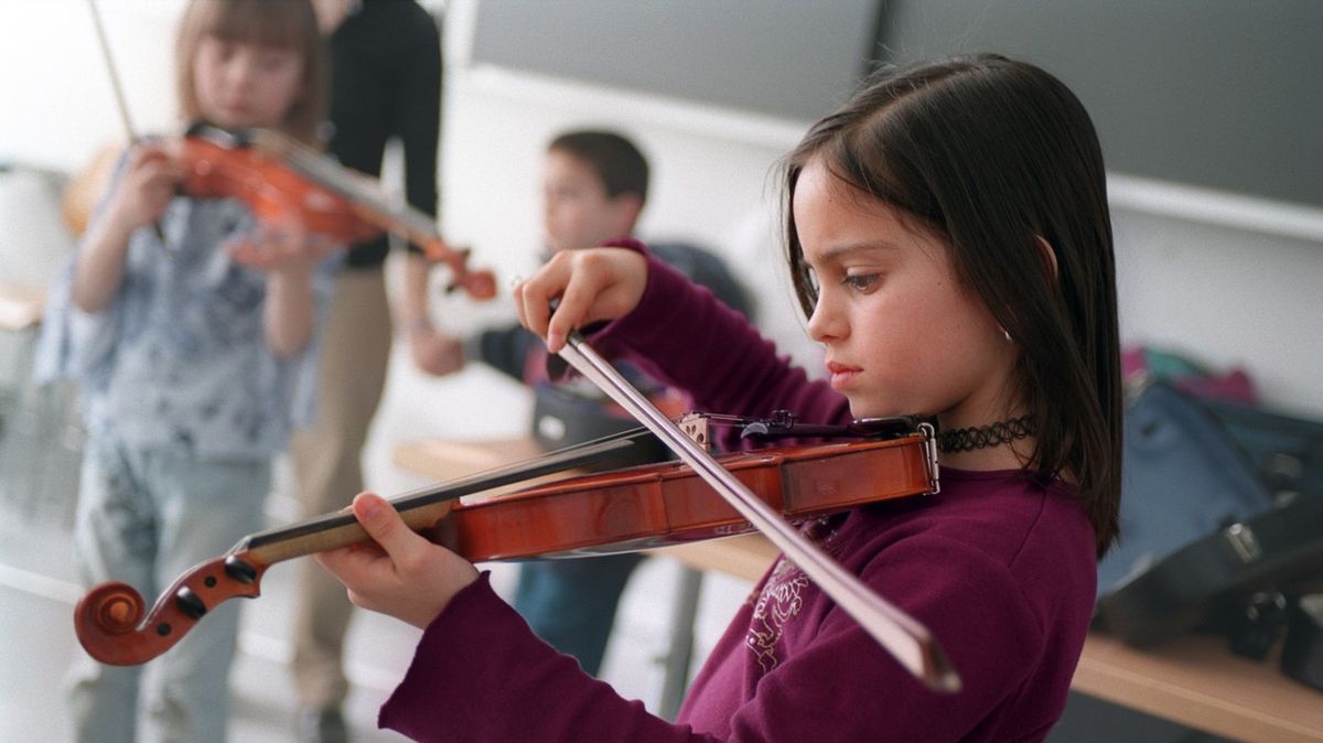 Hudební a výtvarná výchova mají skončit. Nový plán školní výuky čelí kritice